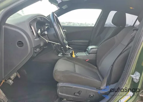 2016 Dodge Charger Sxt z USA, uszkodzony, nr VIN 2C3CDXHG5GH266569